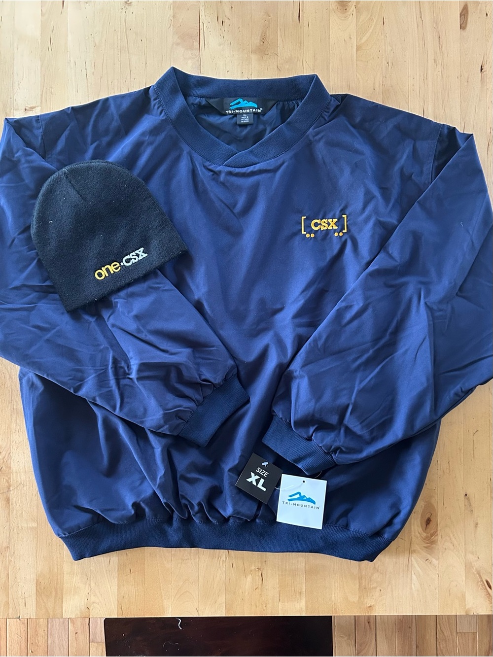 NWT Tri-Mountain CSX Railroad Windshirt Pullover XL & One CSX Beanie Hat Bundle
